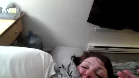 Snapshot of bretday chatting on February 13, 7:35 am fresh meats online show from February 13, 7:35 am