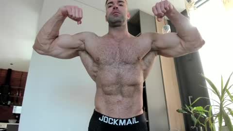 Snapshot of bretman_narcissus chatting on May 4, 2:29 am bretman_narcissus online show from May 4, 2:29 am