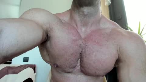 Snapshot of bretman_narcissus chatting on June 3, 3:31 am bretman_narcissus online show from June 3, 3:31 am