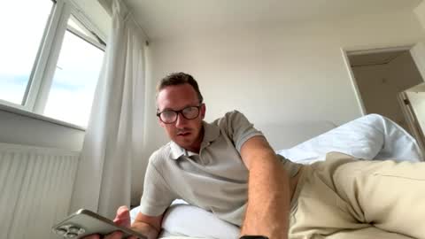 Snapshot of brettbigdee chatting on July 10, 11:46 am brettbigdee online show from July 10, 11:46 am