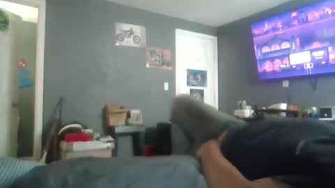 Snapshot of brettlonk45 chatting on June 6, 7:29 pm brettlonk45 online show from June 6, 7:29 pm