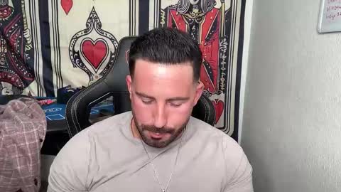 Snapshot of brettmycles chatting on February 6, 10:24 pm Brett Mycles online show from February 6, 10:24 pm