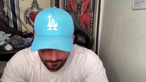 Snapshot of brettmycles chatting on February 17, 8:26 pm Brett Mycles online show from February 17, 8:26 pm