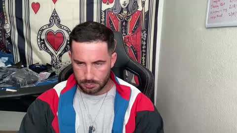Snapshot of brettmycles chatting on February 20, 4:29 pm Brett Mycles online show from February 20, 4:29 pm