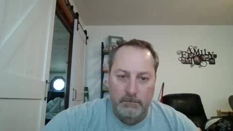 Snapshot of brettsky chatting on February 11, 1:20 pm hey online show from February 11, 1:20 pm