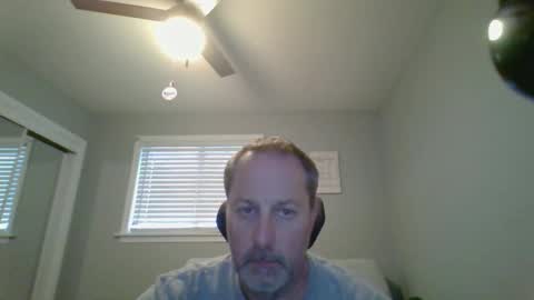 Snapshot of brettsky chatting on April 1, 7:11 pm hey online show from April 1, 7:11 pm