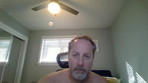 Snapshot of brettsky chatting on April 16, 9:39 pm hey online show from April 16, 9:39 pm