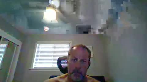 Snapshot of brettsky chatting on April 18, 9:04 pm hey online show from April 18, 9:04 pm