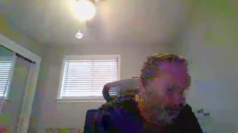 Snapshot of brettsky chatting on April 19, 9:17 pm hey online show from April 19, 9:17 pm