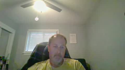 Snapshot of brettsky chatting on May 24, 10:26 pm hey online show from May 24, 10:26 pm