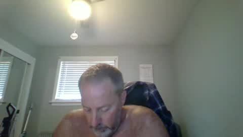 Snapshot of brettsky chatting on June 24, 9:03 pm hey online show from June 24, 9:03 pm