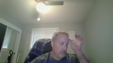 Snapshot of brettsky chatting on June 25, 8:02 pm hey online show from June 25, 8:02 pm