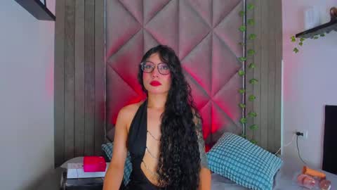 Snapshot of briaconner_ chatting on May 8, 1:55 am B R I A online show from May 8, 1:55 am