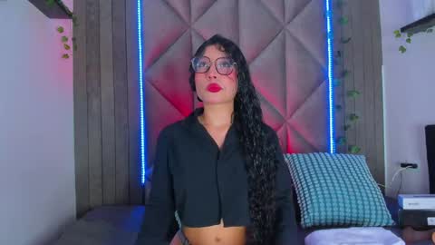 Snapshot of briaconner_ chatting on May 15, 2:51 am B R I A online show from May 15, 2:51 am