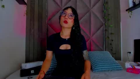 Snapshot of briaconner_ chatting on July 20, 2:26 am B R I A online show from July 20, 2:26 am