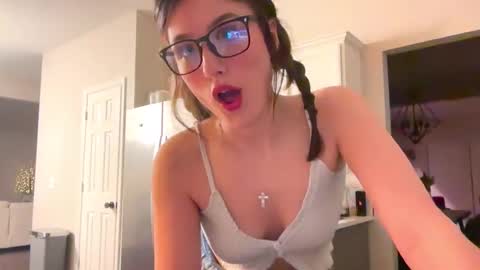 Brianna3 online show from February 26, 5:31 am