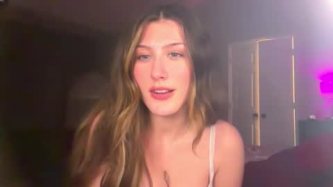 Brianna3 online show from March 7, 2:30 am