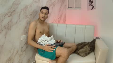 briam_dunkan online show from April 8, 1:22 pm