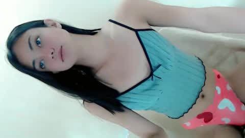 Snapshot of brianah_sexydoll chatting on September 29, 5:51 pm brianah_sexydoll online show from September 29, 5:51 pm