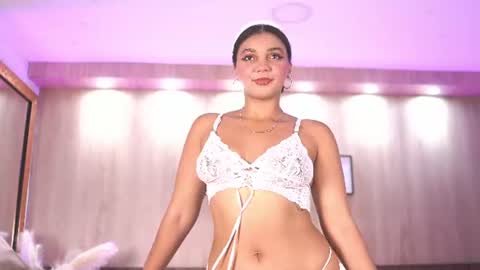 Snapshot of brianalane chatting on June 22, 7:00 pm Briana Lane online show from June 22, 7:00 pm
