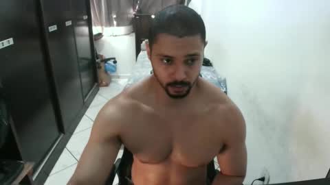 Snapshot of brianaries chatting on April 2, 12:58 pm brianaries online show from April 2, 12:58 pm