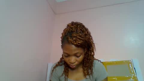 Snapshot of briannah_willie chatting on May 29, 8:29 pm briannah_willie online show from May 29, 8:29 pm