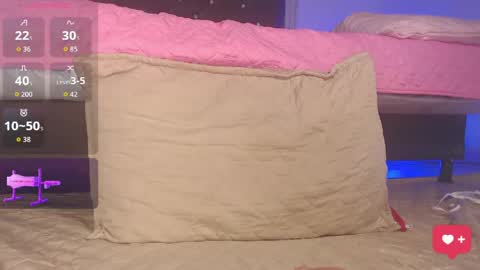 Snapshot of briannaxox_ chatting on June 8, 7:58 pm Brianna online show from June 8, 7:58 pm