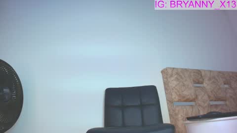 Snapshot of briannna_x chatting on June 27, 7:19 pm BRIANNA online show from June 27, 7:19 pm