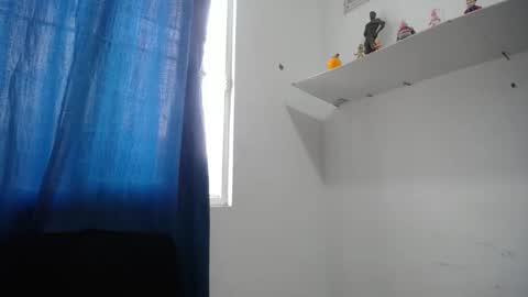 Snapshot of briansantos69 chatting on December 16, 12:54 pm You lover online show from December 16, 12:54 pm