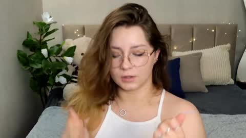 Snapshot of briarwynn chatting on June 7, 6:22 pm briarwynn online show from June 7, 6:22 pm