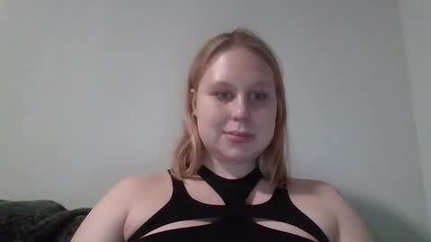 bridget_kiss online show from February 22, 7:01 pm