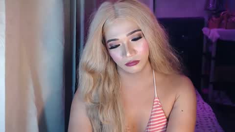 Snapshot of bridgettlovesyou chatting on January 17, 11:06 am BRIDGETT online show from January 17, 11:06 am