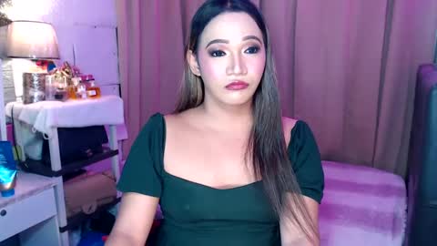 Snapshot of bridgettlovesyou chatting on February 14, 7:59 am BRIDGETT online show from February 14, 7:59 am