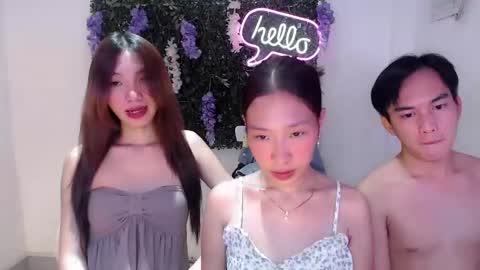 brie_belle online show from February 14, 7:28 am
