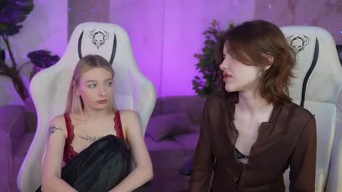 Snapshot of bright_diamonds_054 chatting on March 5, 8:53 pm Diamonds Girls online show from March 5, 8:53 pm