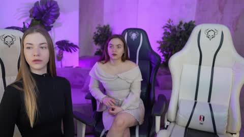 Snapshot of bright_diamonds_054 chatting on March 6, 7:57 am Diamonds Girls online show from March 6, 7:57 am