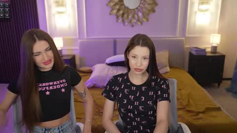 Snapshot of bright_diamonds_054 chatting on September 29, 6:46 pm Diamonds Girls online show from September 29, 6:46 pm