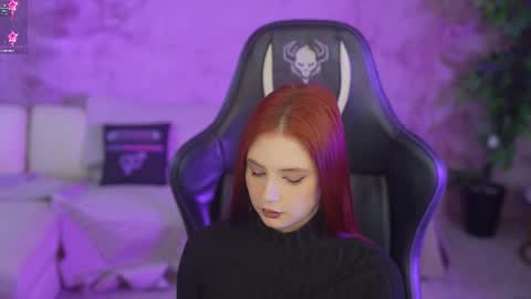 Snapshot of bright_diamonds_054 chatting on November 16, 11:38 am Diamonds Girls online show from November 16, 11:38 am