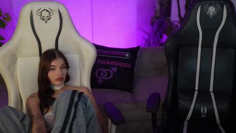 Snapshot of bright_diamonds_054 chatting on November 27, 9:50 pm Diamonds Girls online show from November 27, 9:50 pm