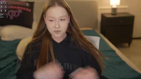 Snapshot of bright_diamonds_054 chatting on December 13, 7:42 pm Diamonds Girls online show from December 13, 7:42 pm