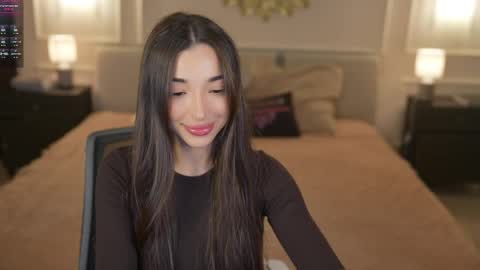 Snapshot of bright_diamonds_054 chatting on June 2, 7:43 am Diamonds Girls online show from June 2, 7:43 am