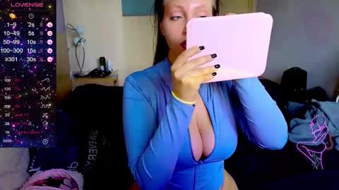 Snapshot of brightsstar chatting on May 24, 11:04 am Mitty online show from May 24, 11:04 am