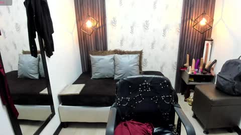 BRIGITTE online show from February 8, 3:31 pm