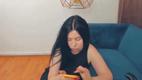 brilliantegirl_ online show from June 26, 6:18 am