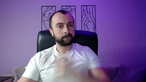 brindlefly69 online show from January 18, 9:55 pm