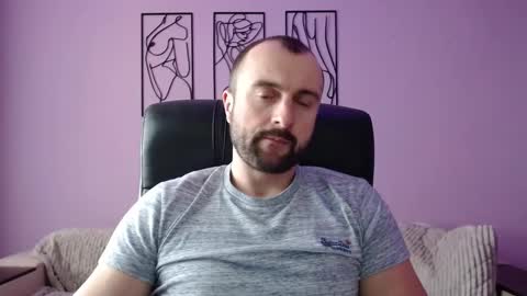 brindlefly69 online show from February 10, 11:25 am