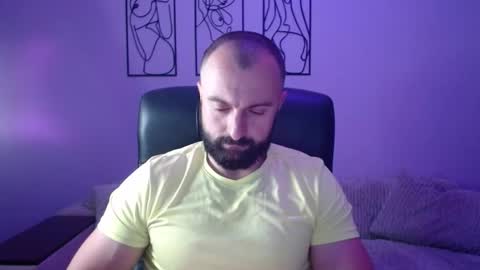 brindlefly69 online show from October 25, 10:23 am