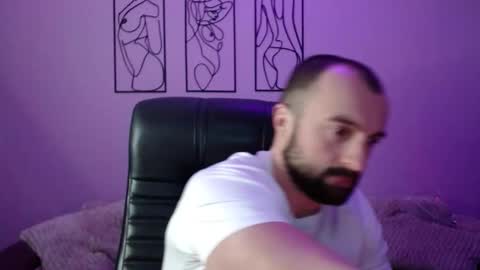 brindlefly69 online show from January 12, 12:21 pm