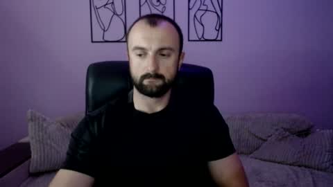 Snapshot of brindlefly69 chatting on June 15, 10:28 am brindlefly69 online show from June 15, 10:28 am