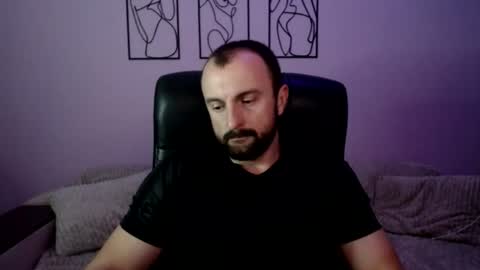 Snapshot of brindlefly69 chatting on June 17, 10:28 am brindlefly69 online show from June 17, 10:28 am